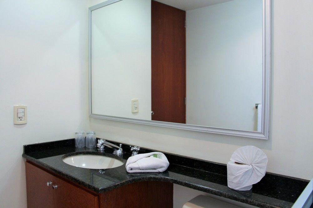 Residence L' Heritage Tennyson By Bluebay Kota Meksiko Bagian luar foto