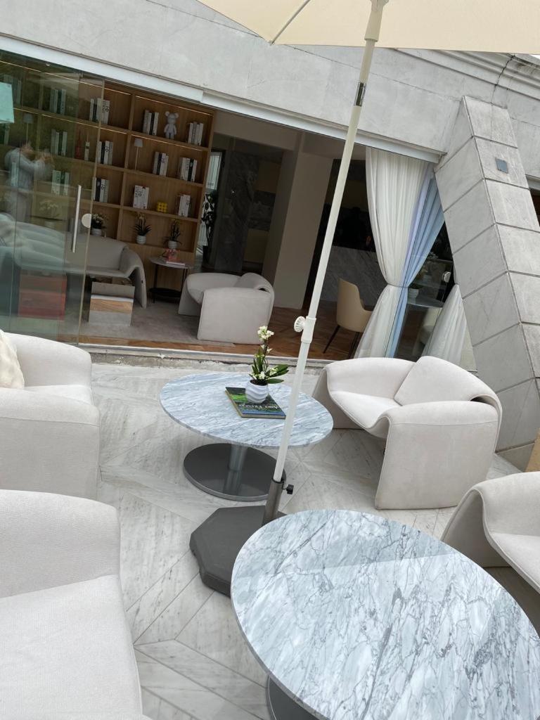 Residence L' Heritage Tennyson By Bluebay Kota Meksiko Bagian luar foto