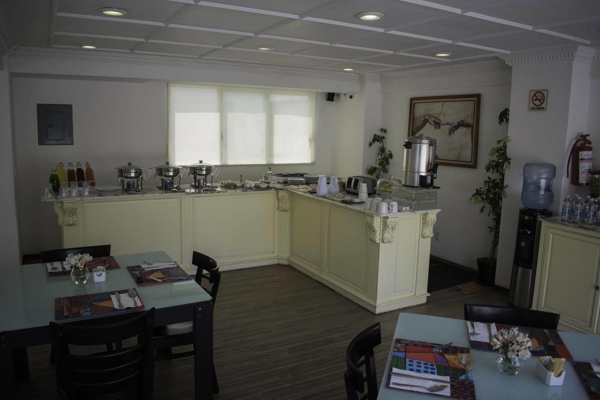 Residence L' Heritage Tennyson By Bluebay Kota Meksiko Bagian luar foto